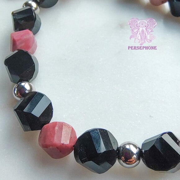 “Antares” Constellarium Bracelet | Rhodonite & Onyx | Adjustable | Protection | - Picture 2 of 5